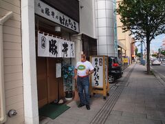 帯広の豚丼では、一番の有名店でしょう。
昔ながらの豚丼のお店だ。
