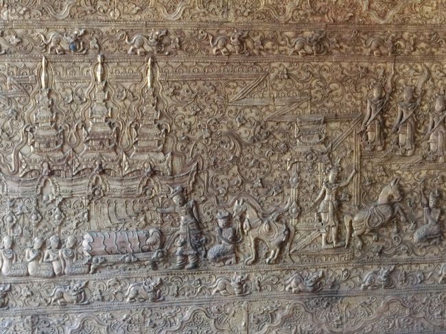 いい仕事してますねぇ。。。<br /><br />最初は細かい仕事を見る度に、「すごいね」「細かいね」と一々感嘆して歩いていたのですが段々無言に。