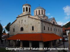 聖ゲオルゲ教会(Саборни храм Св.Ђорђе)

1887年建立のセルビア正教の教会です。コソボ暴動の際に放火されて焼け落ちた後に再建されました。


聖ゲオルゲ教会：https://en.wikipedia.org/wiki/Cathedral_of_Saint_George,_Prizren
コソボ暴動：https://ja.wikipedia.org/wiki/%E3%82%B3%E3%82%BD%E3%83%9C%E6%9A%B4%E5%8B%95_(2004%E5%B9%B4)