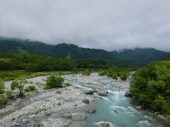 白馬大橋から。
白馬連峰の雲はなかなかとれない。