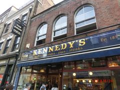 コッツウォルズから2時間半ほどかけてロンドンに到着。
Kennedy's of Barbican　と言うレストランで
フィッシュアンドチップスの夕食です。