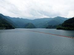 東京都民の水瓶にいってきた。奥多摩湖は多摩川を小河内ダムによって堰き止めて造られたんだって（wikiより）正式名称は小河内貯水池。