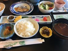 おはようございまーす。

朝食でーす。

和食。ご飯がお腹に吸い込まれていきまーす。