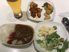 12日0:05発の便なので、11日夜に空港に到着して、夕飯はANAラウンジでいただきました。ここのカレーは美味しいです。いつもいただきます。