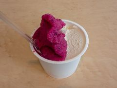 レンタカーを返却し空港へ。
受託手荷物の行列が凄くて時間がどんどんなくなります。
自動手荷物預け機があれば楽ちんなのに…。
時間ないけどミルミル本舗でジェラートは買いました( *´艸｀)