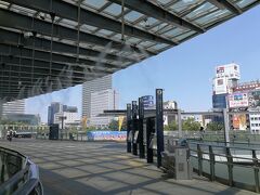 JR岐阜駅
ミストシャワーがありました。
少しは涼しく感じました。


