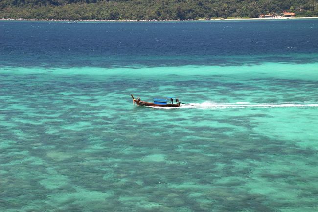 ☆Longtail-Boat View from Mountain Resort Restaurant @ Koh Lipe Thai