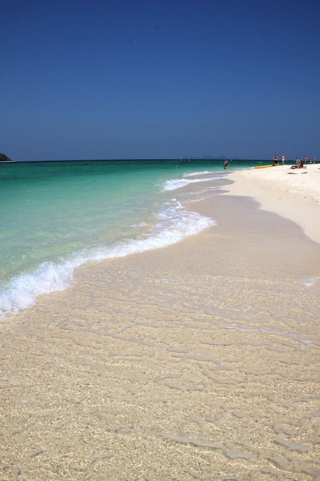 ☆Sea View from Sandbar @ Koh Lipe Thai<br /><br />砂州の外洋側は内側より波が高目です。