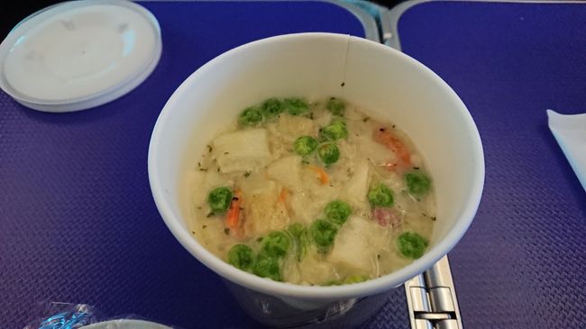 既にこのころから記憶がありません。<br />最初のシャンパンが利いたのか石垣のベンチで気絶・・・