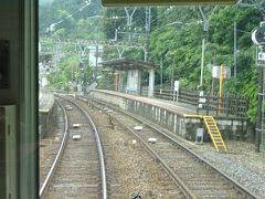 志摩赤崎駅。
ここも山が迫ってきた狭い場所にある。