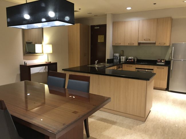 一泊にはもったいないキッチン