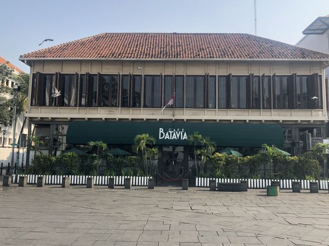 そして<br />あの東インド会社が昔　事務所としても使っていたという！<br />(紅茶マニア的には　興奮どころ）<br /><br />是非ともここで　朝食を(^^)