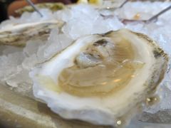 Hourly Oyster Bar で　ブランチ
牡蠣を楽しむ！