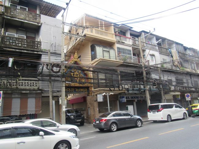 間口の狭さとかもハノイに似ている感じ。