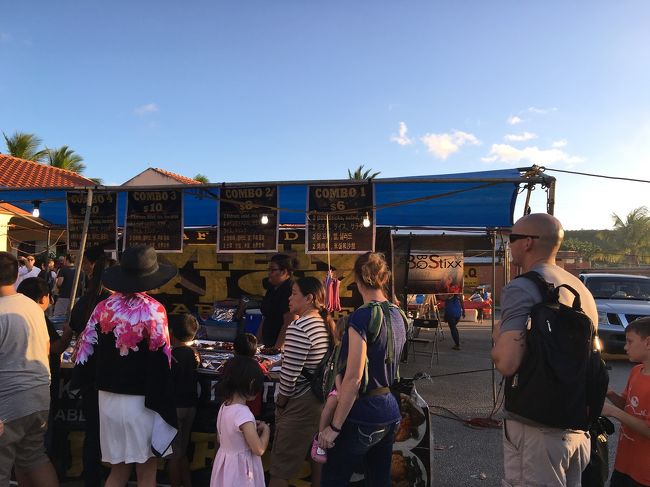 お店がいっぱい並んでてたのしーい！