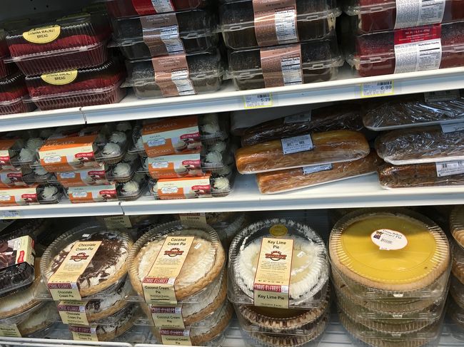 大きなケーキにもそそられる～！