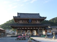 恐山菩提寺。
宇曽利山湖に面しています。
拝観入場料は５００円です。