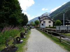 歩いてモンタンベール行きの登山列車の駅へ。往復チケットを購入しました（32.5ユーロ＝4350円）。