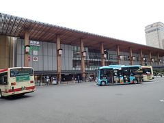 1時間35分で長野駅に到着
（バスは東口に到着、こちらは善光寺口）