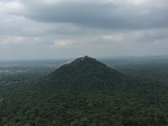 ピドゥランガラ寺院