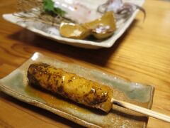 夜はこれまた妹が予約してくれていた郷土料理のお店「おが」へ。
「北海道ぐるめ」「札幌ぐるめ」で検索してもあまり出てこないお店だったけど、妹の会社が接待でよく使うお店だというので間違いはないかと。
でも行きのエレベーターで一緒に乗っていた人に「おがは美味しいよ～！秋田料理のお店だからきりたんぽ鍋とか！」って言われたときにはずっこけそうになったよ（笑）
ここで北海道に単身赴任中の妹夫と合流。