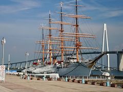 最後に新湊の海王丸パーク。
気が付けば、昔のデートコースを一人でまわっていました(笑)
い、痛い…(ノД`)・゜・。
けれども、こんないいとこで学生時代を過ごさせてもらって、良かった。
しみじみ思い出しました。
今度また美味しいもん食べにこよっと。

