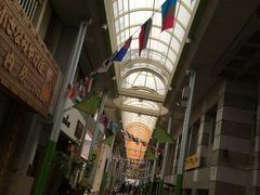 あやぱにモール改めユウグレナモールの裏の方は人がいませんが・・・