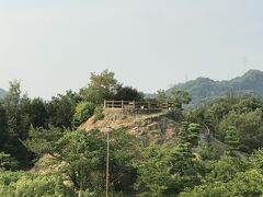 笠岡にも村上水軍の城跡と呼ばれる場所があります。いまでは古城山公園という公園になってます。
