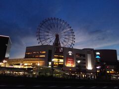 日が暮れた後の鹿児島中央駅。
何だかいい雰囲気。