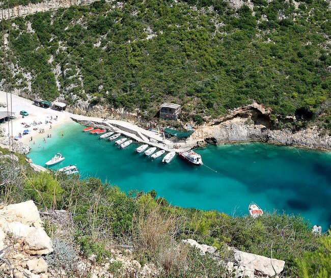 団塊夫婦5回目の世界一周絶景の旅 ギリシャ ザキントス島前編 崖の上から3時間眺め続けたシップレックビーチ その他の観光地 ギリシャ の旅行記 ブログ By Miharashiさん フォートラベル 団塊夫婦5回目の世界一周絶景の旅 ギリシャ ザキントス島前編 崖の上から3時間眺め続けたシップレックビーチ その他の観光地 ギリシャ の旅行記 ブログ By Miharashiさん フォートラベル