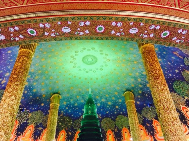 寺の装飾すべてが綺麗