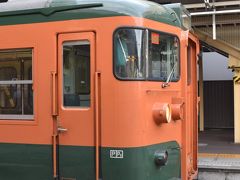 長野駅にはまだまだ現役しなの鉄道の１１５系。（置き換えは発表されてしまいましたが）

Ｓ３の湘南色もいいけど、コカコーラも見たいなあ。