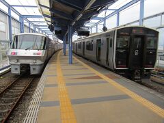電車で宮崎駅へ向かいます。
宮崎空港～宮崎駅間は、特急列車に乗っても特急券不要なため、ちょっと得した気分です。