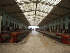 サンタアポローニア駅到着！ここも始発駅なんですね。