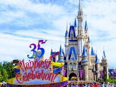 今年35周年を迎えた東京ディズニーリゾート。
Happiest Celebration！をテーマに、パーク内では祝祭感あふれるイベントやエンターテイメントを行っており、例年以上の賑わいを見せています。

↓TDR35周年Happiest Celebration!についての旅行記はコチラへ↓
https://4travel.jp/travelogue/11369686