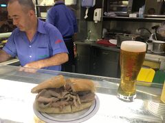 またここに来てしまいましたｗ
今日もカウンターで立ち食いです。