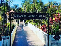 ぶらぶらしながら駅へ向かいます。
帰りはキュランダ観光鉄道です。
15時半の列車でケアンズへ帰ります。
