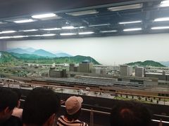 鉄道ジオラマを体験。