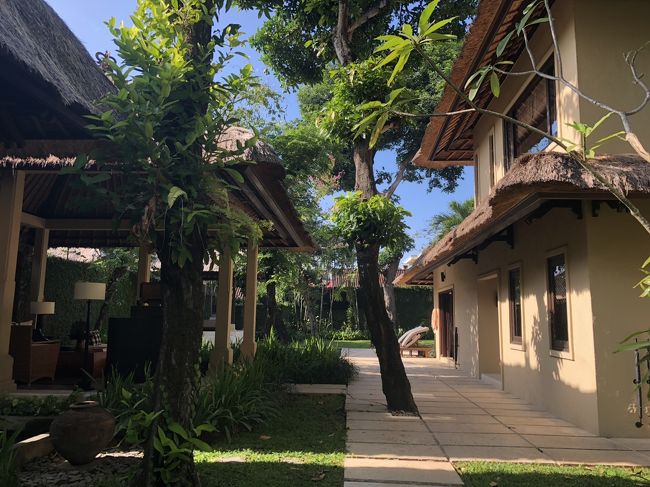 2泊なんてあっという間。<br />チェックアウトまでの時間は、惜しみなくカユマニス時間を堪能させて頂きます。<br /><br />主人と私はカユマニス内をお散歩。<br />bebendeの他にもう1室ある、２ベッドルームが空いていたので<br />見学させて頂きました。