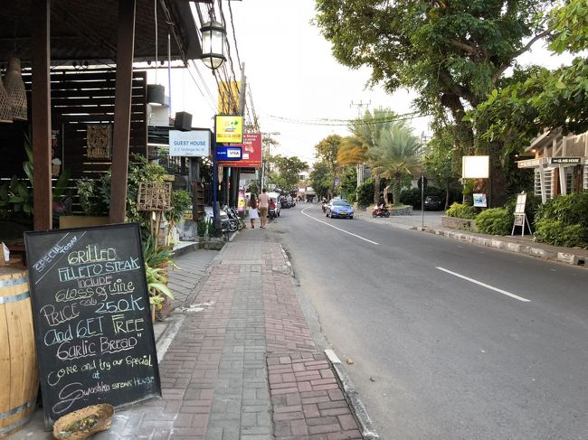 夕食へ<br />タンブリガン通りを北上します