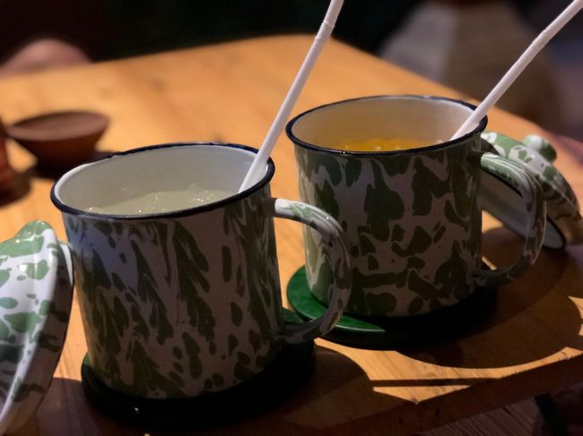 安いから粉ジュースかと思いきや、ちゃんとライムが絞られていました。<br />それにしてもこのホーローカップ、可愛いすぎる(●>ω<)ﾉﾞ