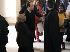 コインブラ大学
コインブラに来たら有名なこの大学を一回り。
鉄の門をくぐり、帽子の間とジョアニア図書館（ここは入場時間が決められています）などへ。
（学生や先生などいる中、学生食堂など図々しく見学）