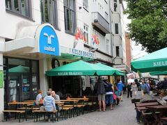 14:20メインストリートを戻ってビヤレストランKieler Brauereiで昼食とします。