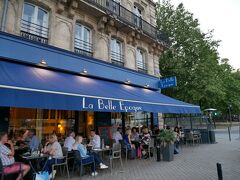 日没後暗くなってから再び水鏡を見たかったので、近くのお店に.
"La Belle Epoque"というフランス料理店が雰囲気良さそうだったので決めました！
1人でも入りやすそうなお店を毎回チョイスしているつもりです(笑)
