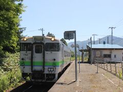 次の南清水沢駅１２時８分着。
この駅で下車します。

