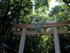 翌朝は三輪明神（大神神社）を参拝します。JR奈良駅から桜井線に乗車して三輪駅で下車します。