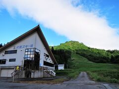 駅から15分ほどで最終目的地の只見スキー場に着きました。
お腹が空いたので宿へ戻ります。