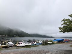 9:40 中禅寺湖に戻るともうすでに霧が…
