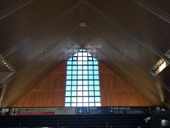 鎌倉駅の天井ってこんな感じなんですね。