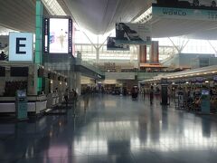 羽田空港。しばらくヨーロッパに行っていなかったな、と思ったら、前に行ったのは2年前のGWまで遡ることに気付きました。